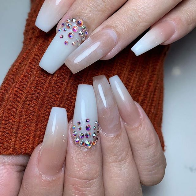 Good morning Nailtistas 💅🏽 3D NAILS LOUNGE Saturday hours are 10-8:30pm. Accepting walk-ins only!! #nailedbynl