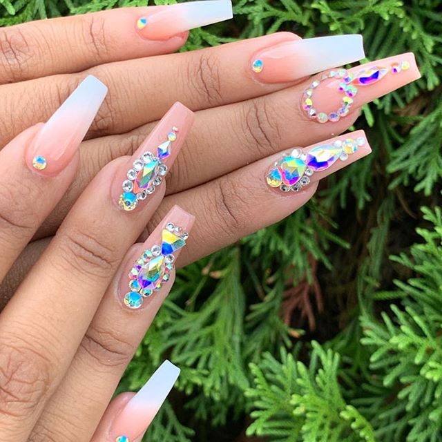 Good morning Ladies, make sure to arrive early we will be accepting both appts and walk-ins till 7pm. 💅🏽